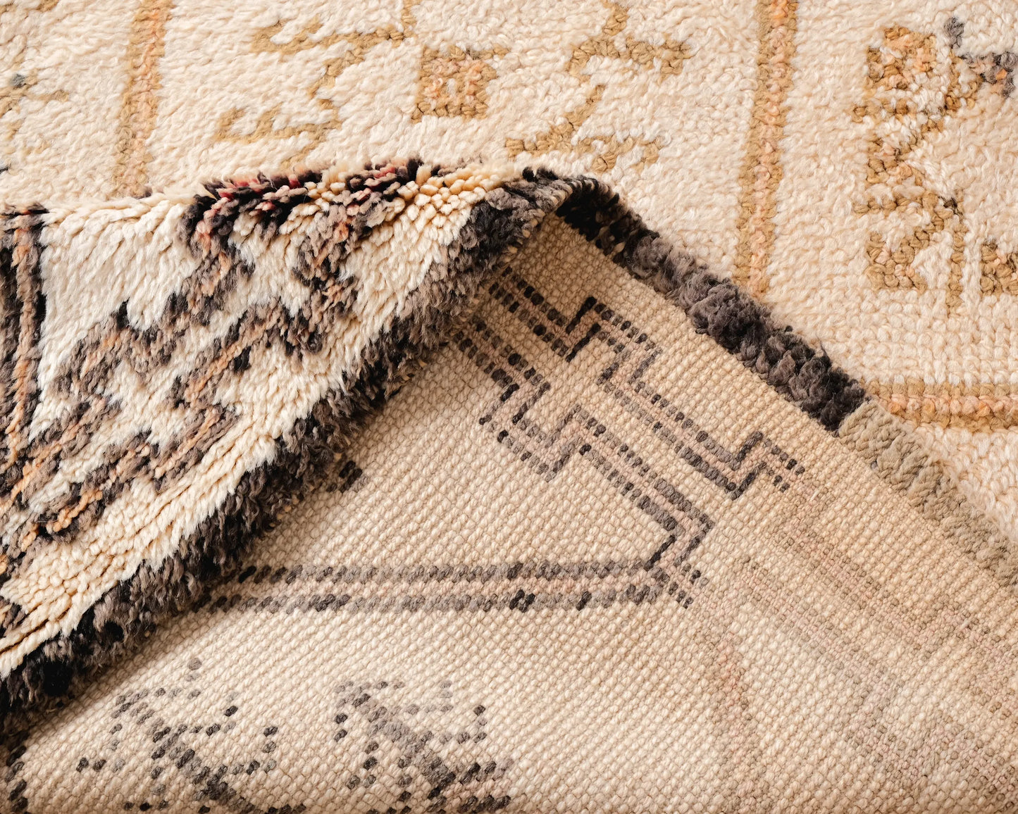 Vintage Moroccan Rug 5'6" x 9'4" – Ref. 4143