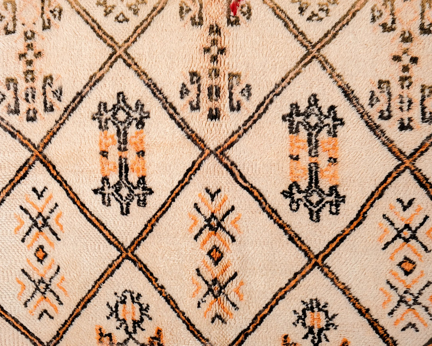 Vintage Moroccan Rug 5'6" x 9'4" – Ref. 4143