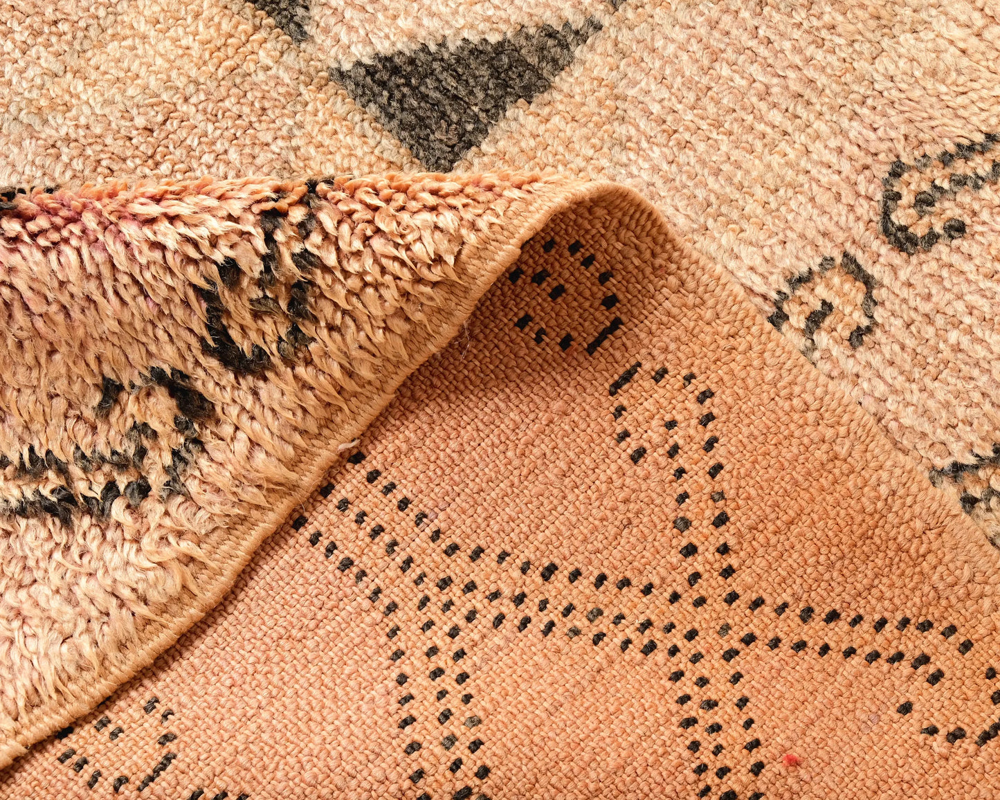 Vintage Moroccan Rug 5'9" x 10'7" – Ref. 4151