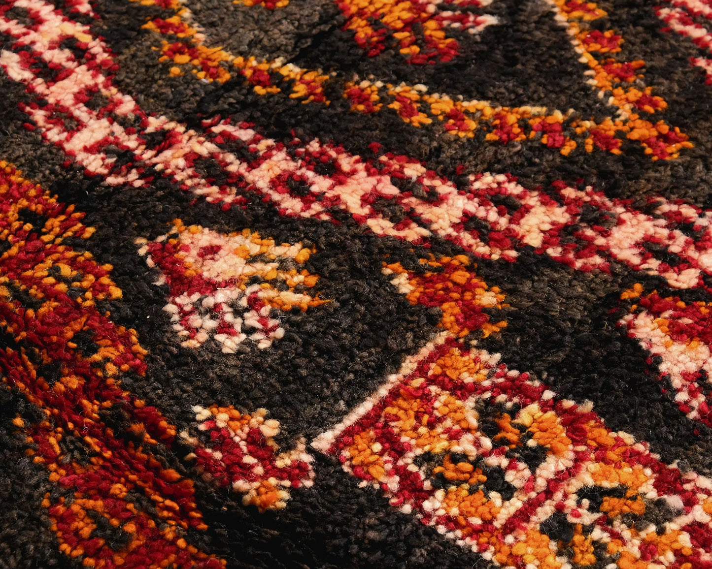 Vintage Moroccan Rug 5'7" x 9'4" – Ref. 4131