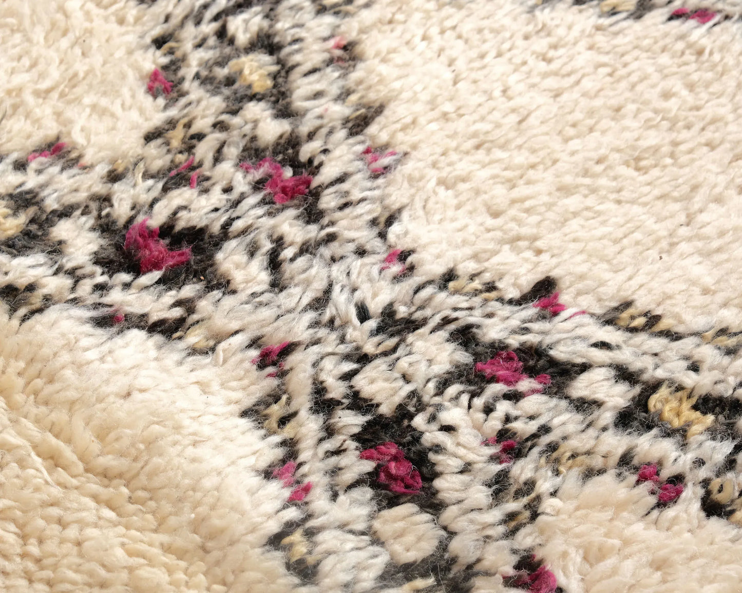 Vintage Moroccan Rug 6'1" x 8'7" – Ref. 4235