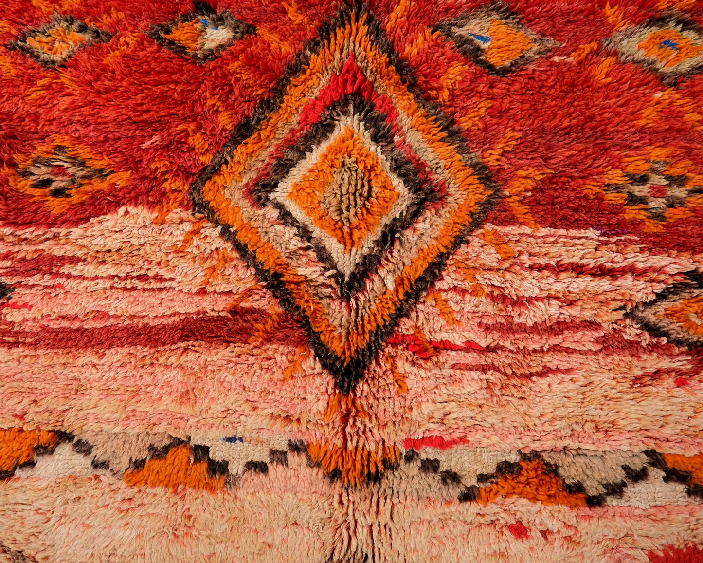 Vintage Moroccan Rug 5'7" x 7'9" – Ref. 4208